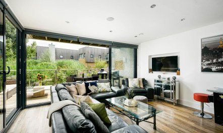 5 Bed in Somerford Keynes 2