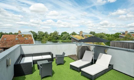 5 Bed in Somerford Keynes 3