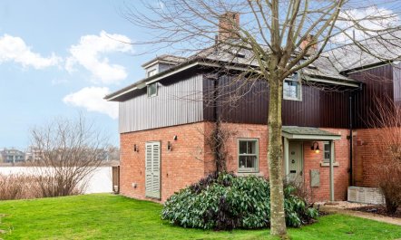 3 Bed in Somerford Keynes
