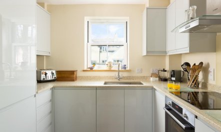 3 Bed in Somerford Keynes 7