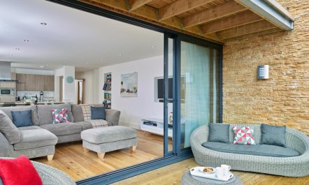 4 Bed in Somerford Keynes 2