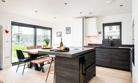 4 Bed in Somerford Keynes 4