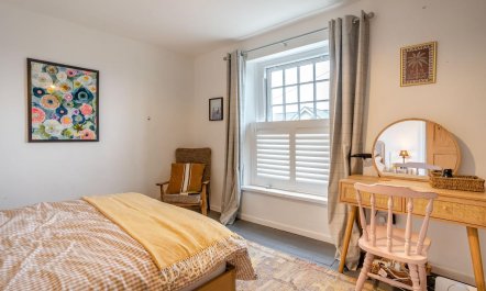 2 Bed in Mumbles 5