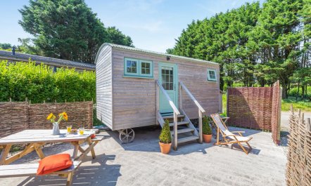 1 Bed in Carnmenellis