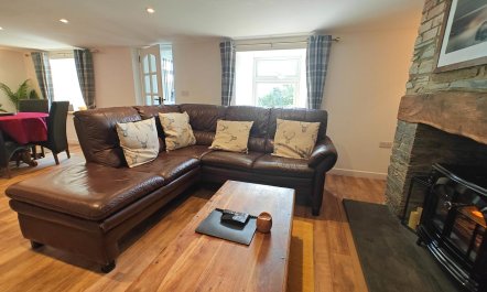 2 Bed in Tegryn