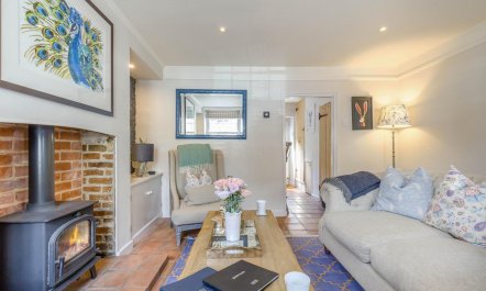 1 Bed in Holt 7