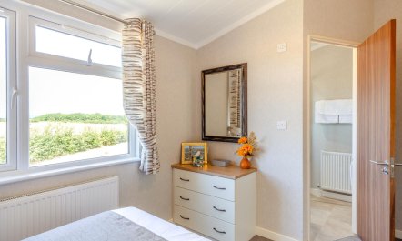 2 Bed in West Lydford 7