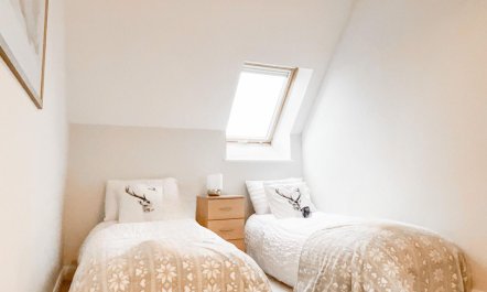 3 Bed in Oaksey 8
