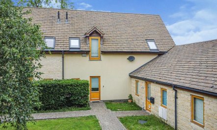 3 Bed in Oaksey