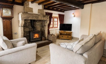 2 Bed in Bolton By Bowland 1