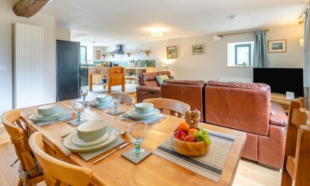 2 Bed in Hatt 7