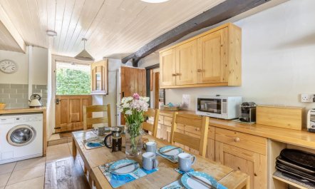 3 Bed in Bridport 4