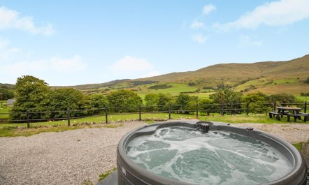 4 Bed in Dolgellau 1