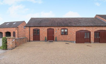 2 Bed in Yoxall 5