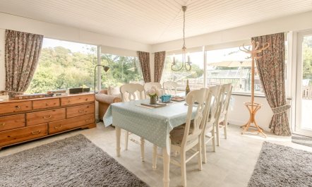 1 Bed in Swanpool 6