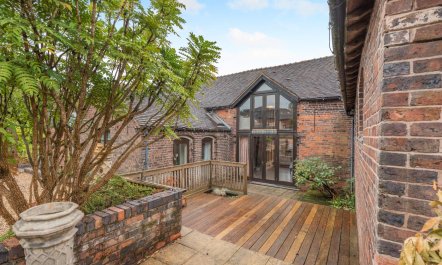 6 Bed in Butterton 7