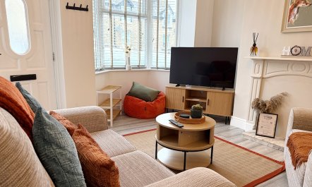 3 Bed in Buxton 1