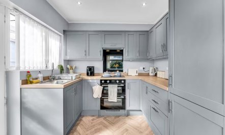 2 Bed in Cheadle 1