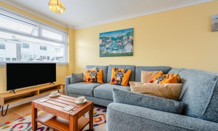2 Bed in Freshwater East 8