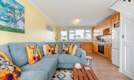 2 Bed in Freshwater East