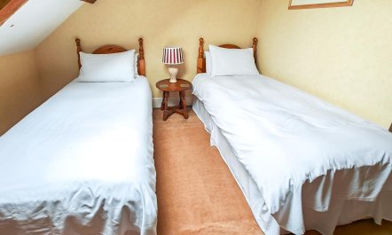 7 Bed in Gillingham 7