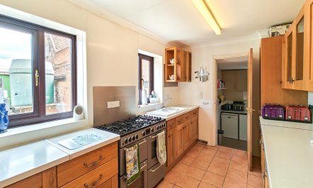 7 Bed in Gillingham 4