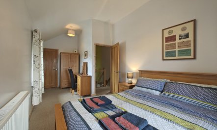 2 Bed in Talybont 7