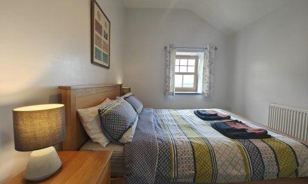 2 Bed in Talybont 9