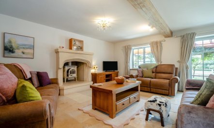 3 Bed in Upleadon 2