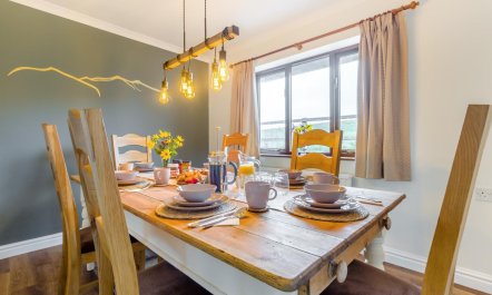 3 Bed in Upper Chapel