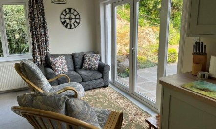 3 Bed in Rockcliffe 5