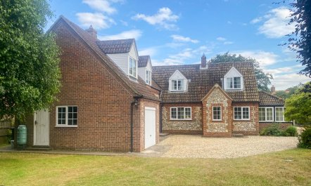 5 Bed in Thornham 3