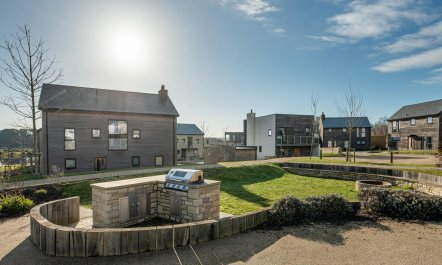 2 Bed in Crossways 6