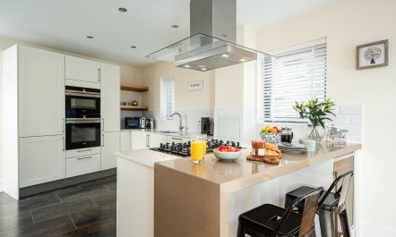 2 Bed in Crossways 2