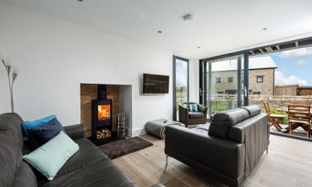 3 Bed in Crossways 6