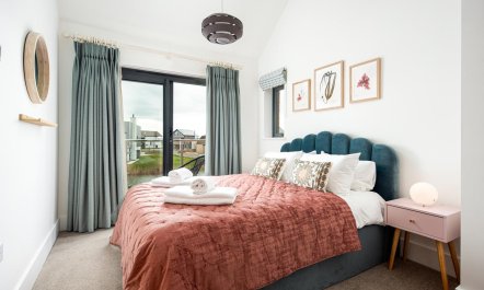 4 Bed in Crossways 7