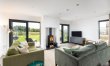 4 Bed in Crossways 1