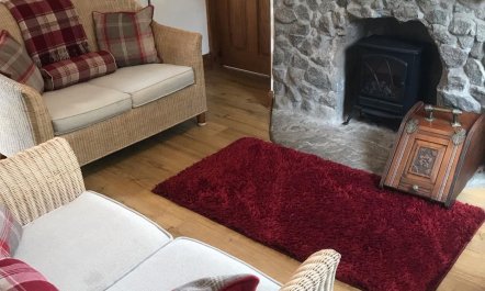 2 Bed in Rockcliffe 1