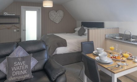1 Bed in Loch Lomond 6