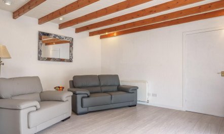 1 Bed in Thornhill 1