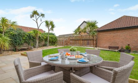4 Bed in Seahouses 1