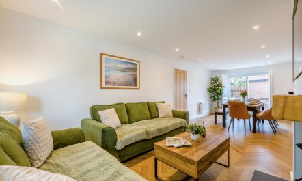 4 Bed in Seahouses 2
