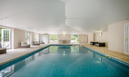 8 Bed in Wimborne 3