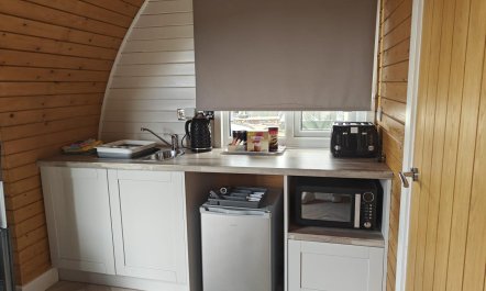 1 Bed in Hatfield Woodhouse 8