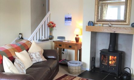 2 Bed in Gatehouse Of Fleet 1