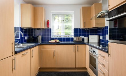 4 Bed in Somerford Keynes 4