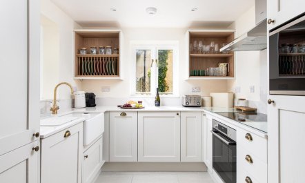4 Bed in Somerford Keynes 3