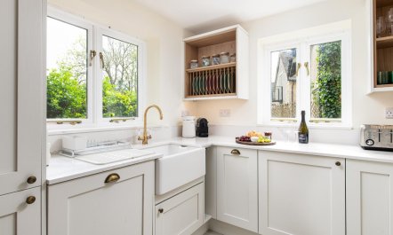 4 Bed in Somerford Keynes 4