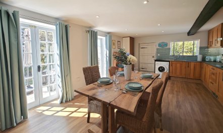 2 Bed in Creech 5