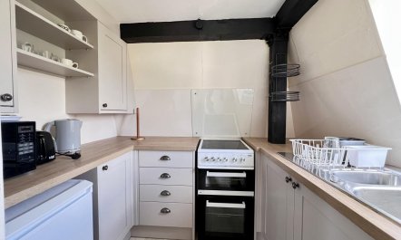 1 Bed in Newlyn, Penzance 1